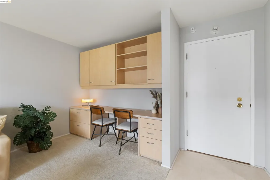 8 Captain Drive Emeryville CA 94608