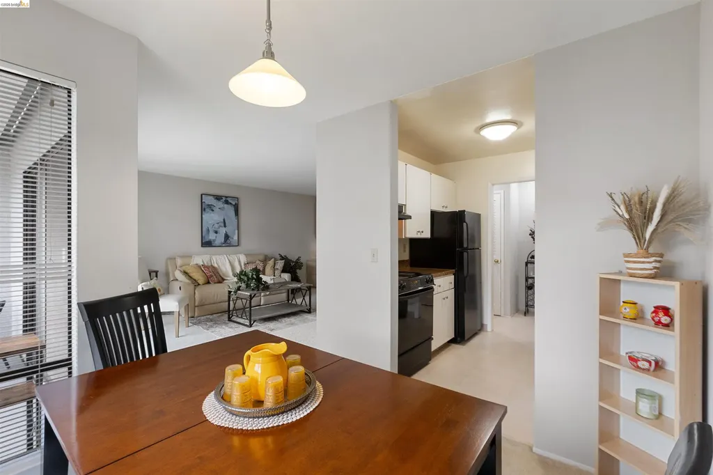 8 Captain Drive Emeryville CA 94608