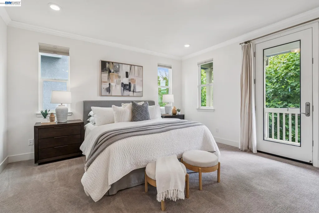 1568 Clement Avenue Alameda CA 94501