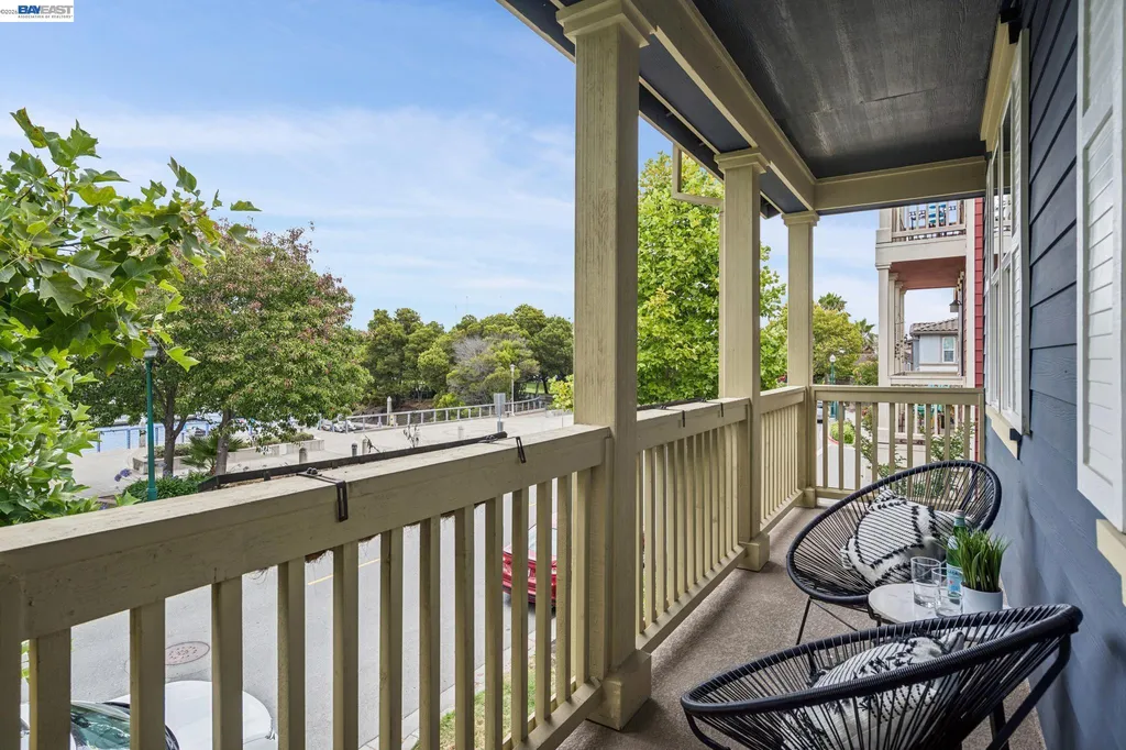 1568 Clement Avenue Alameda CA 94501