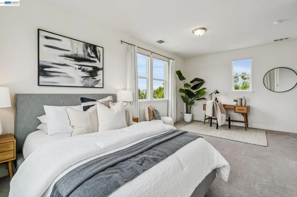 1568 Clement Avenue Alameda CA 94501