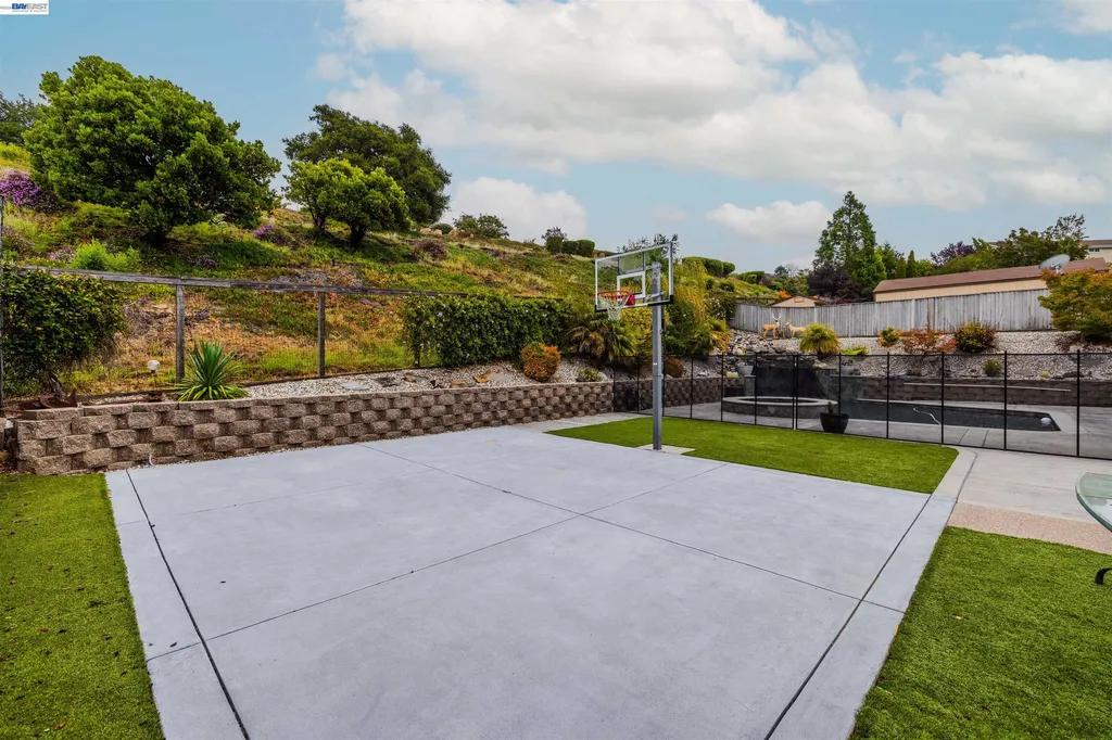 4166 Mystic View Court Hayward CA 94542