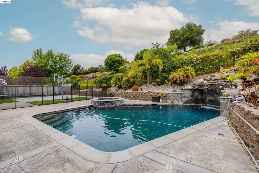 4166 Mystic View Court Hayward CA 94542