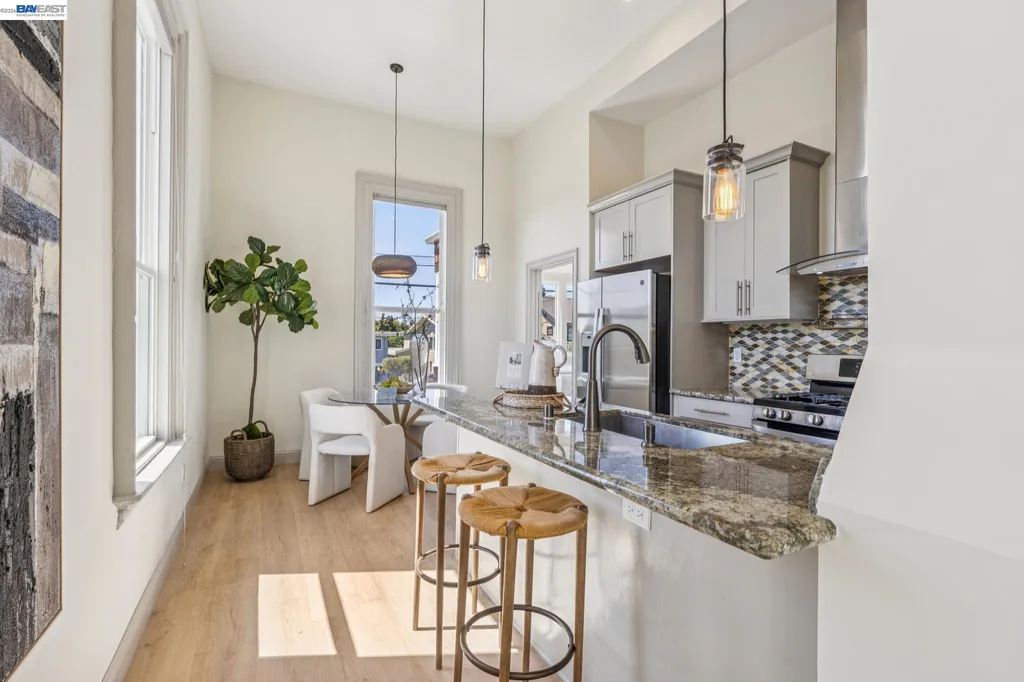 4324 Montgomery Street Oakland CA 94611