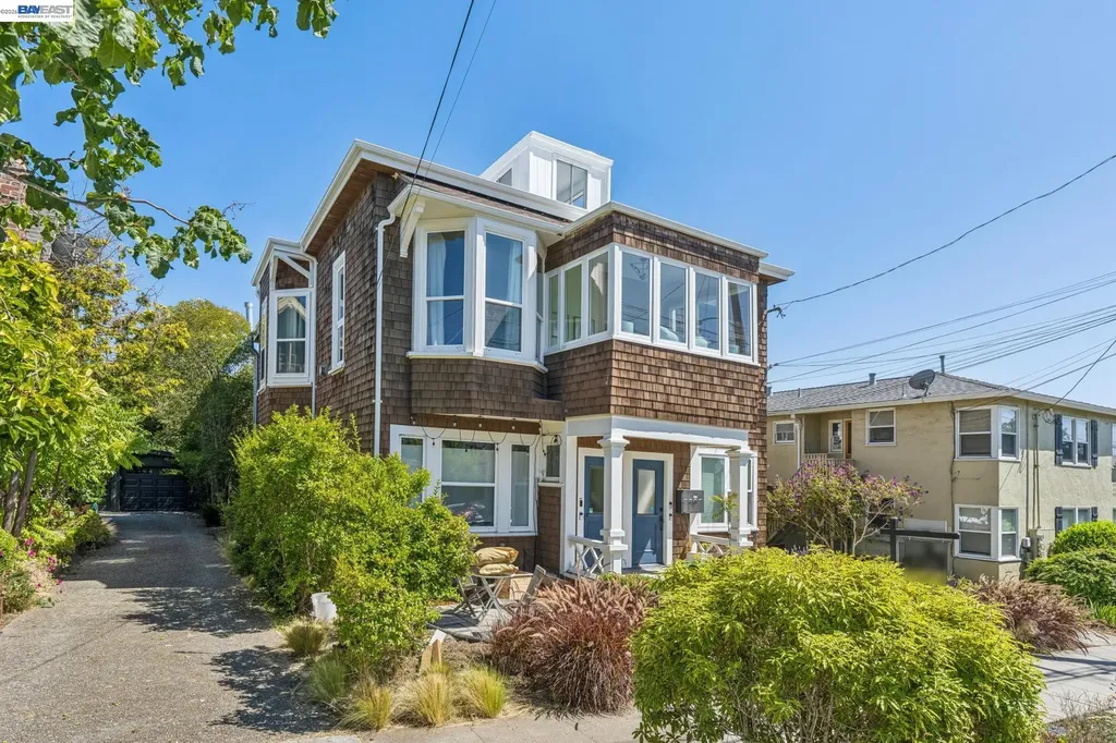 4324 Montgomery Street Oakland CA 94611