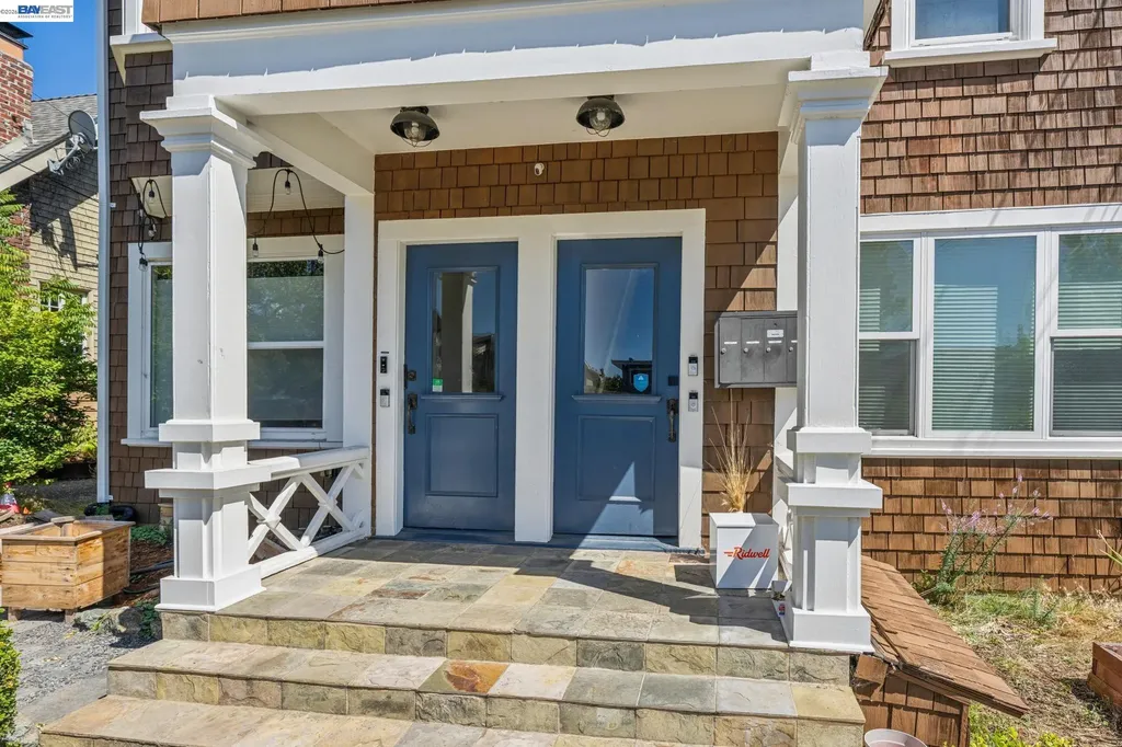 4324 Montgomery Street Oakland CA 94611