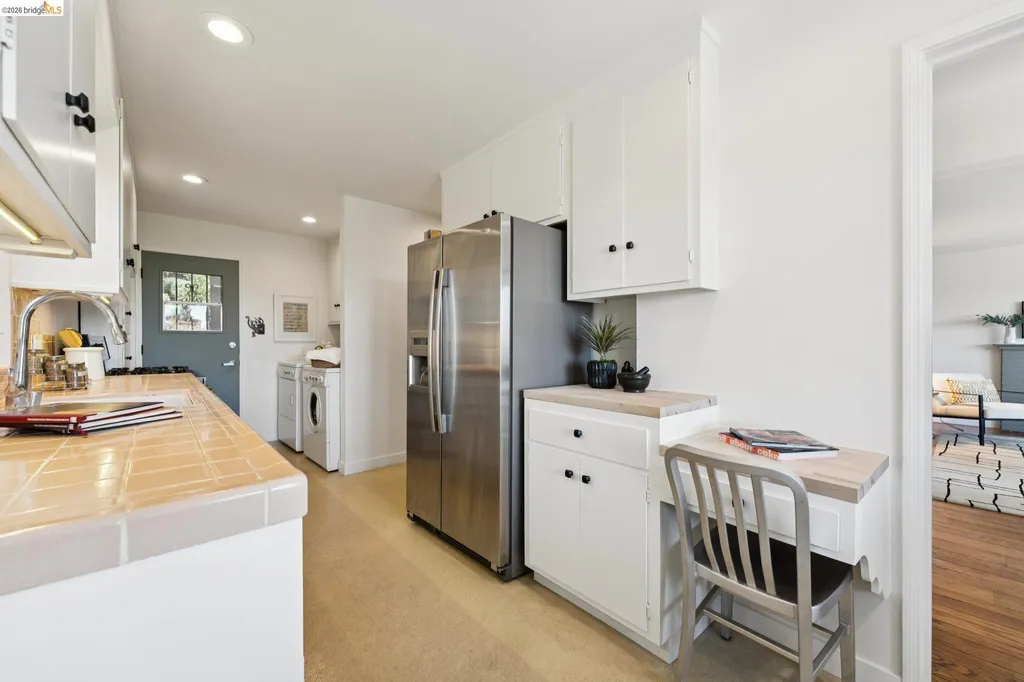 4050 Norton Avenue Oakland CA 94602
