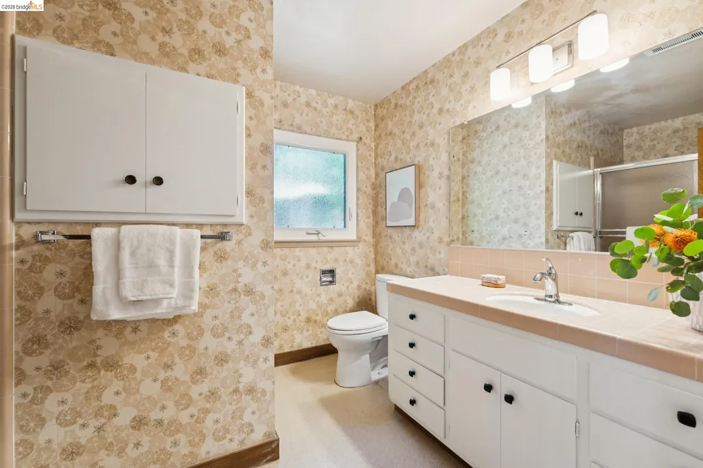 4050 Norton Avenue Oakland CA 94602