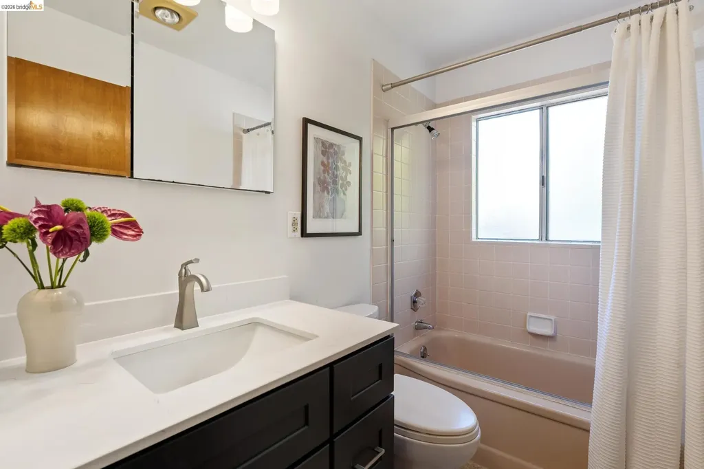 4050 Norton Avenue Oakland CA 94602