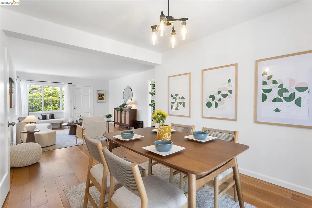 4436 Hyacinth Avenue Oakland CA 94619