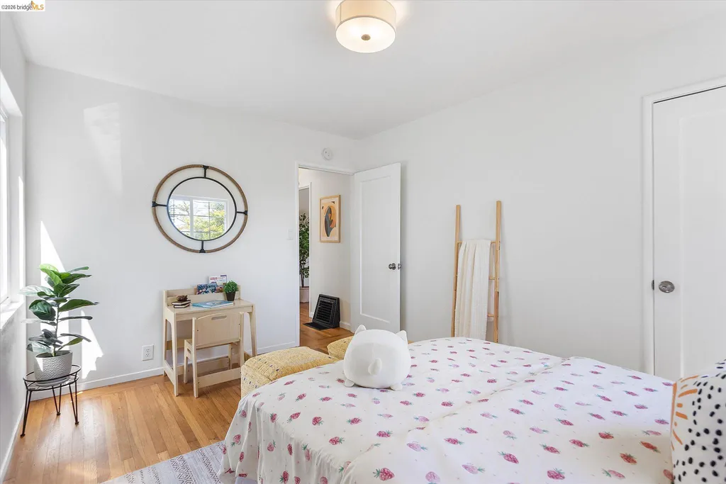 4436 Hyacinth Avenue Oakland CA 94619