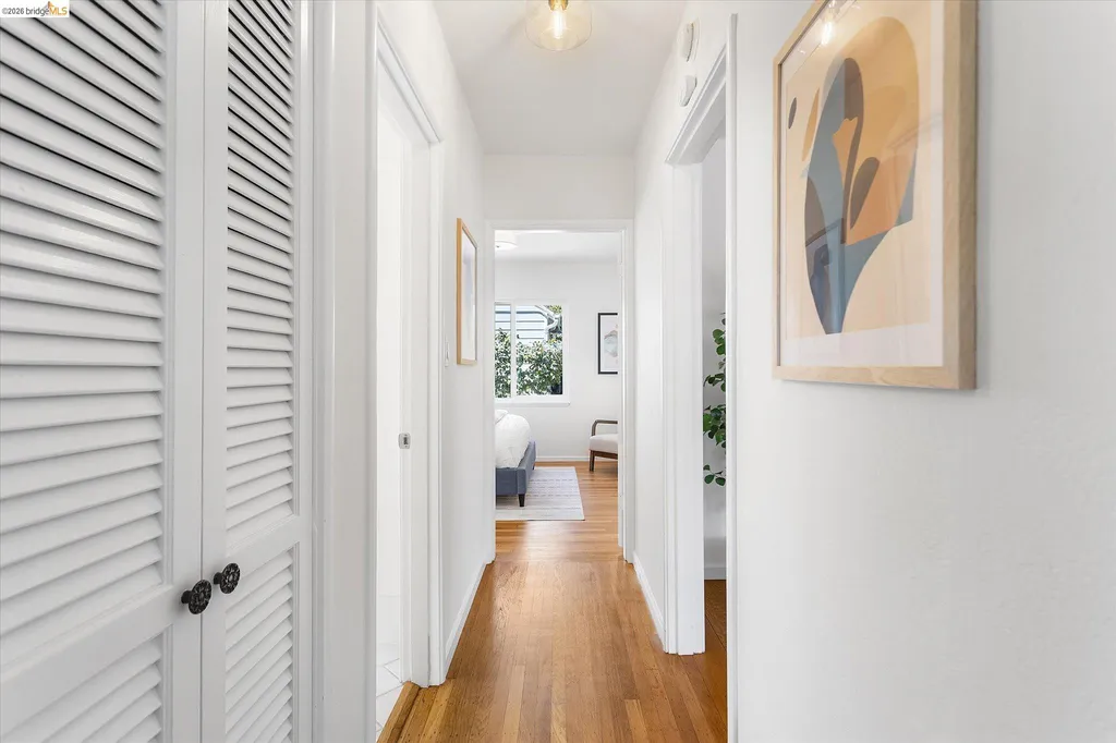 4436 Hyacinth Avenue Oakland CA 94619