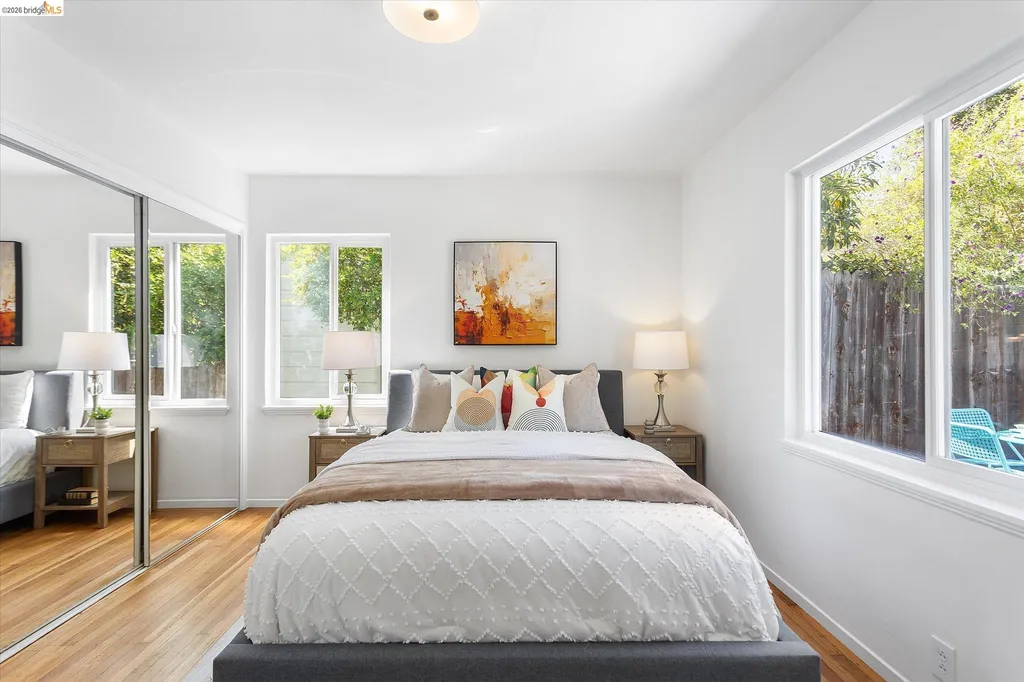 4436 Hyacinth Avenue Oakland CA 94619