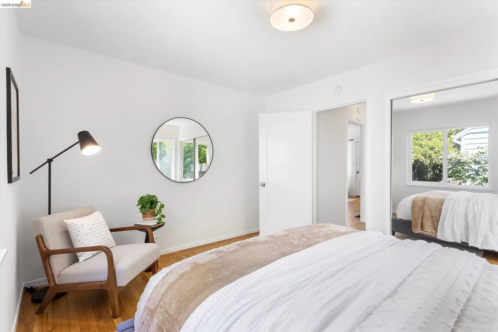 4436 Hyacinth Avenue Oakland CA 94619