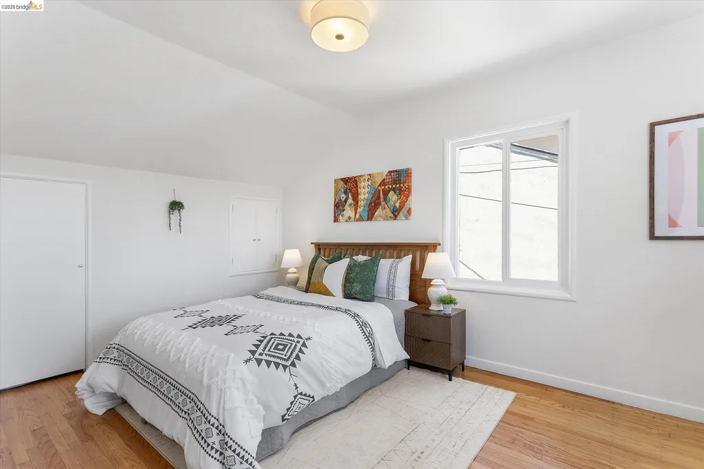4436 Hyacinth Avenue Oakland CA 94619