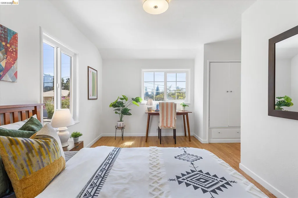 4436 Hyacinth Avenue Oakland CA 94619