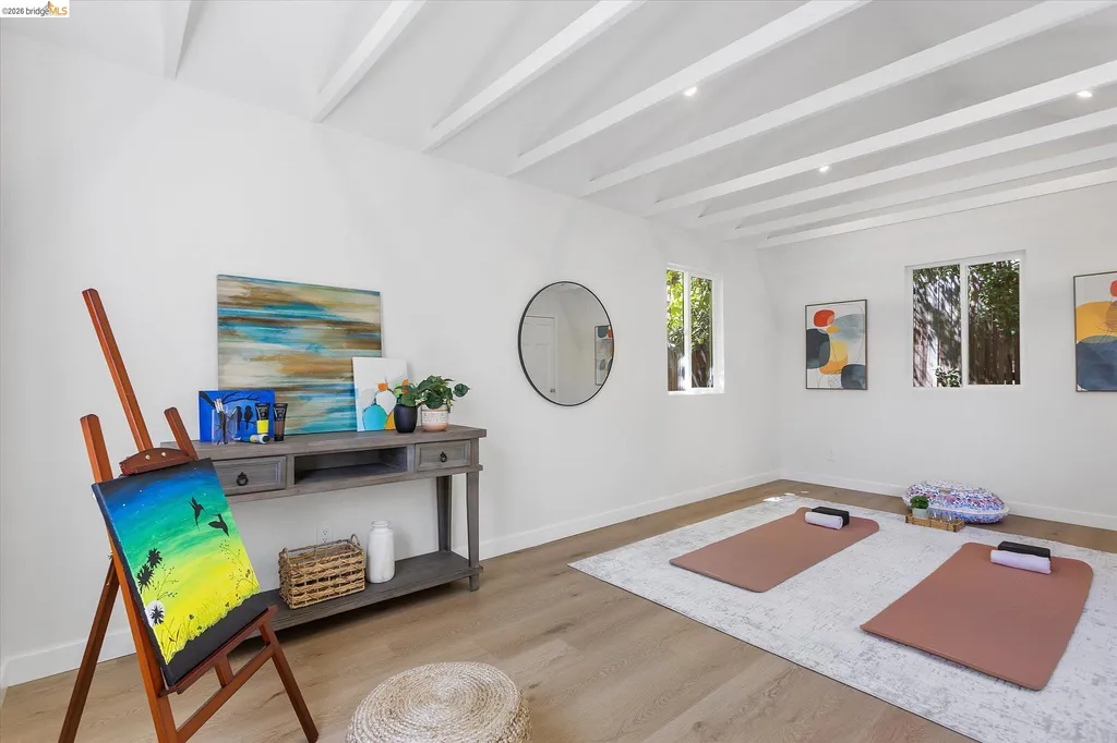 4436 Hyacinth Avenue Oakland CA 94619