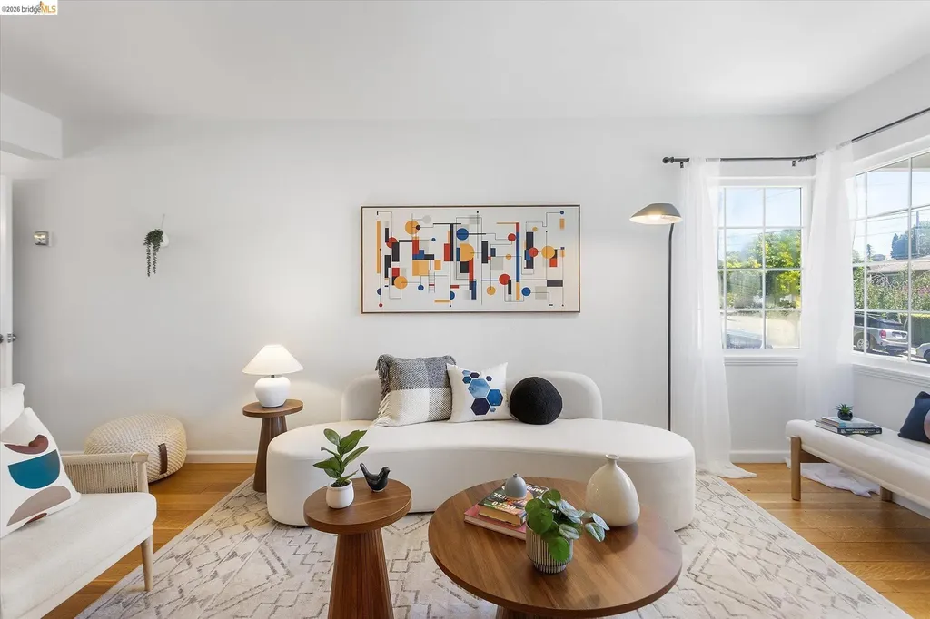 4436 Hyacinth Avenue Oakland CA 94619