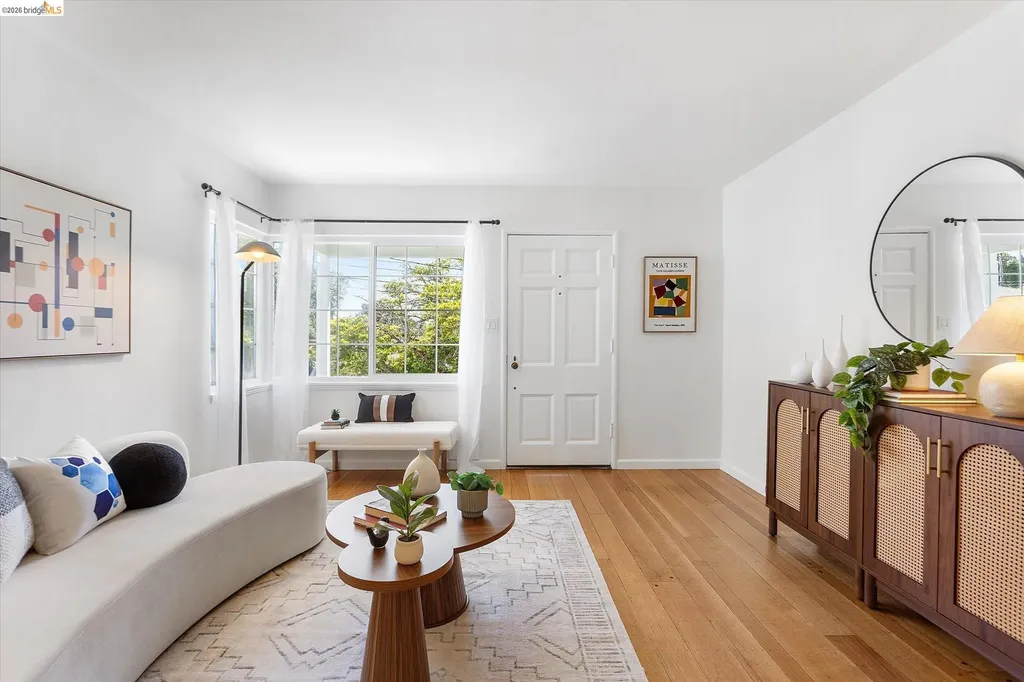 4436 Hyacinth Avenue Oakland CA 94619