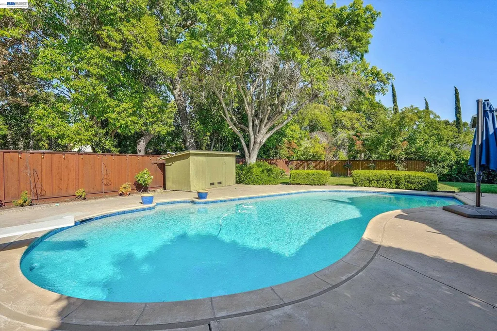 2065 Gill Port Lane Walnut Creek CA 94598