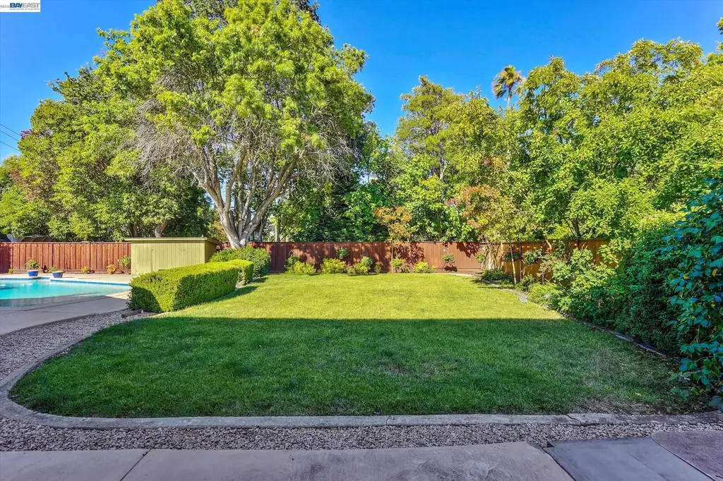2065 Gill Port Lane Walnut Creek CA 94598