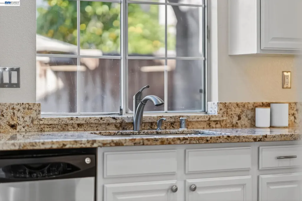 914 Arrowtail Terrace Fremont CA 94536