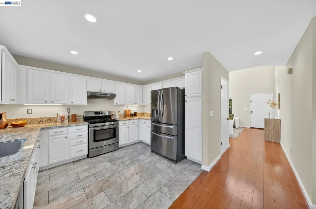 914 Arrowtail Terrace Fremont CA 94536