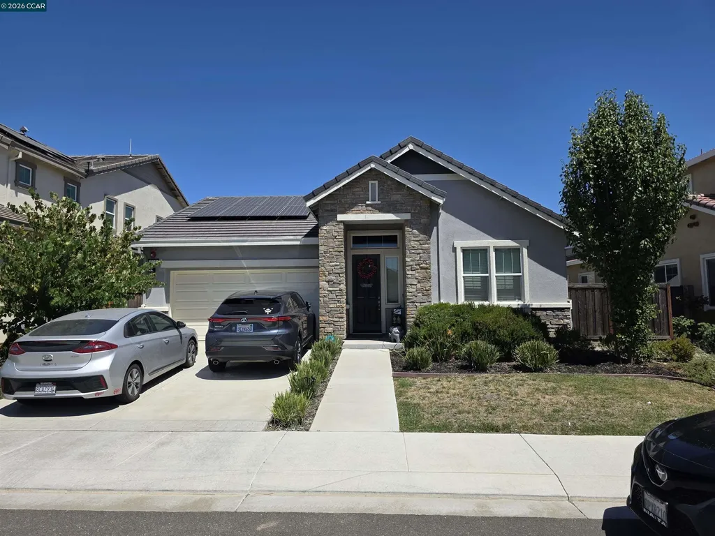 325 Heron Way Vacaville CA 95688