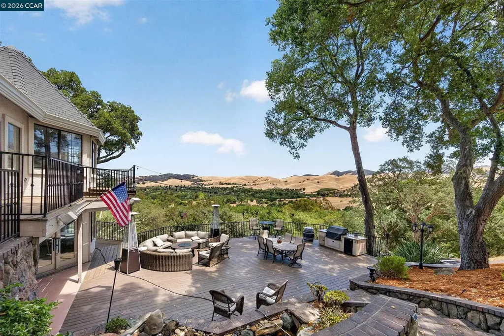 715 Castle Rock Road Walnut Creek CA 94598