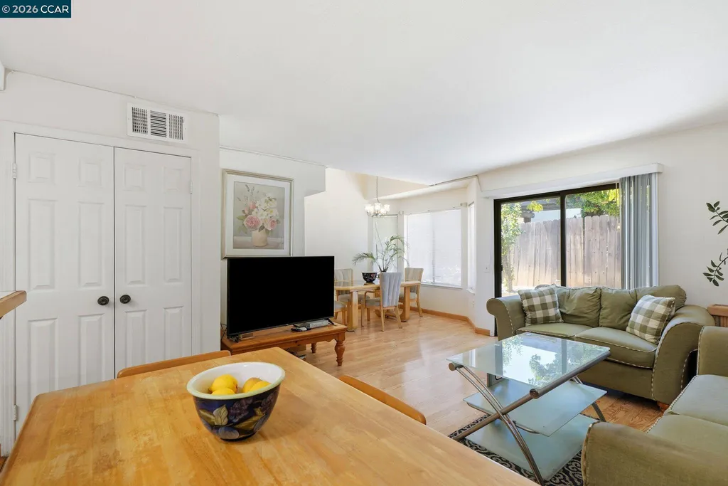 1032 Burnham Drive Pittsburg CA 94565