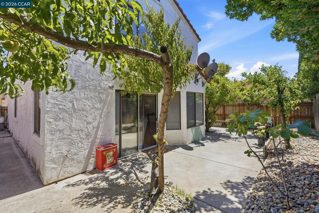 1032 Burnham Drive Pittsburg CA 94565