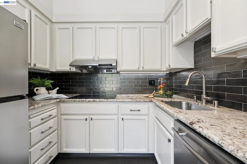 200 Lakeside Drive Oakland CA 94612
