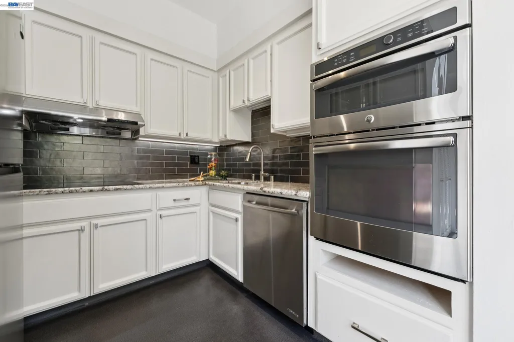 200 Lakeside Drive Oakland CA 94612