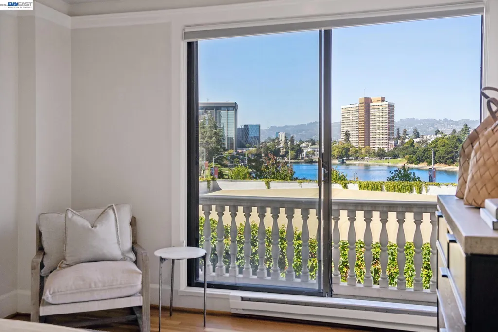200 Lakeside Drive Oakland CA 94612