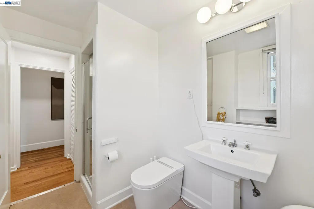 200 Lakeside Drive Oakland CA 94612
