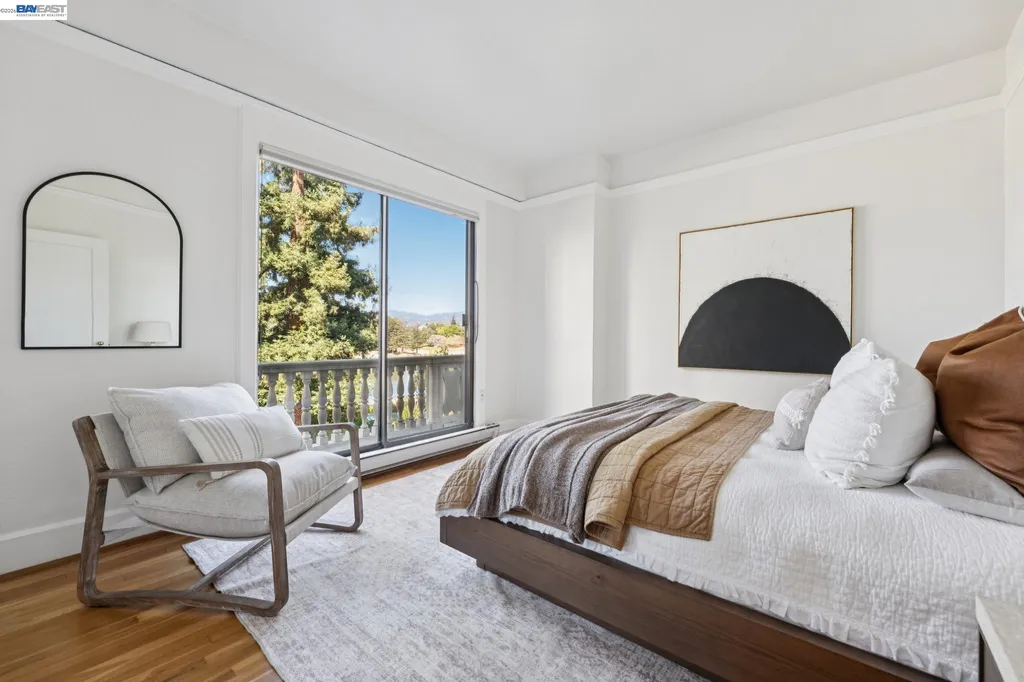 200 Lakeside Drive Oakland CA 94612