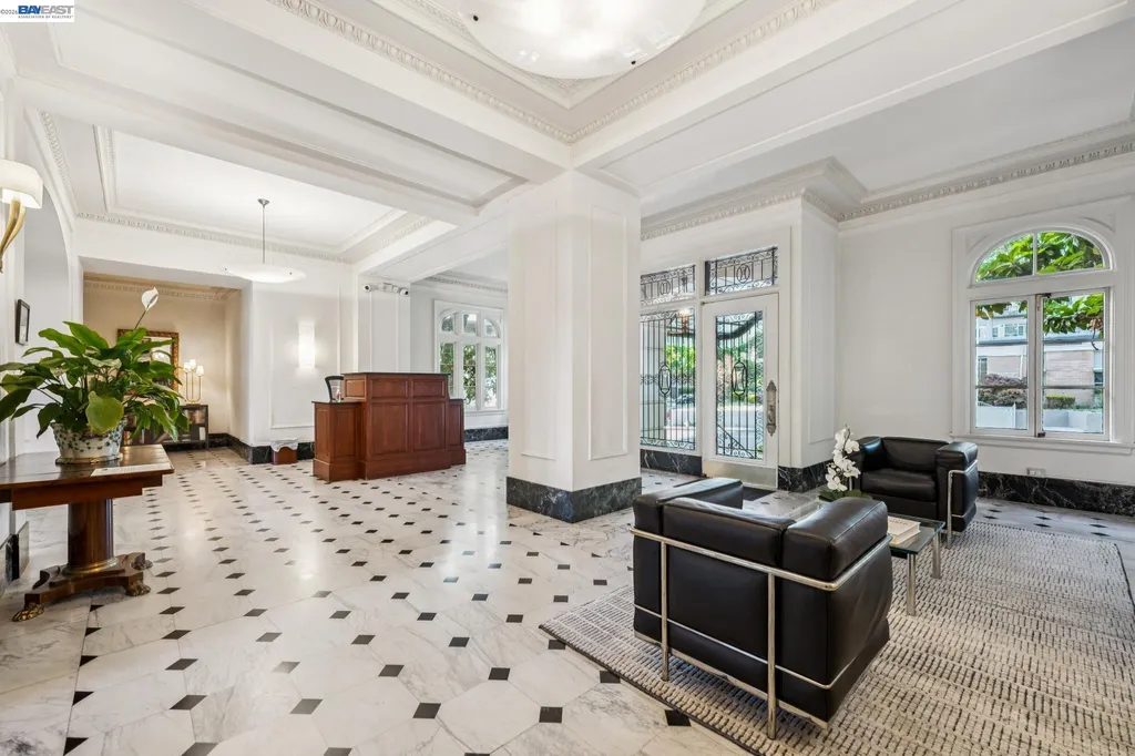 200 Lakeside Drive Oakland CA 94612
