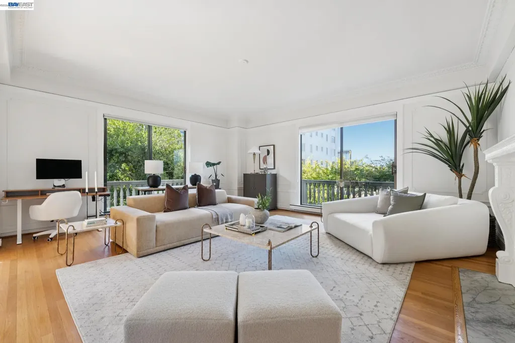 200 Lakeside Drive Oakland CA 94612
