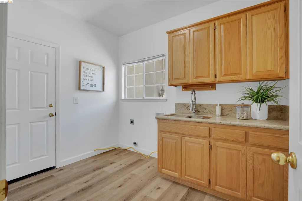 805 Devonshire Loop Brentwood CA 94513