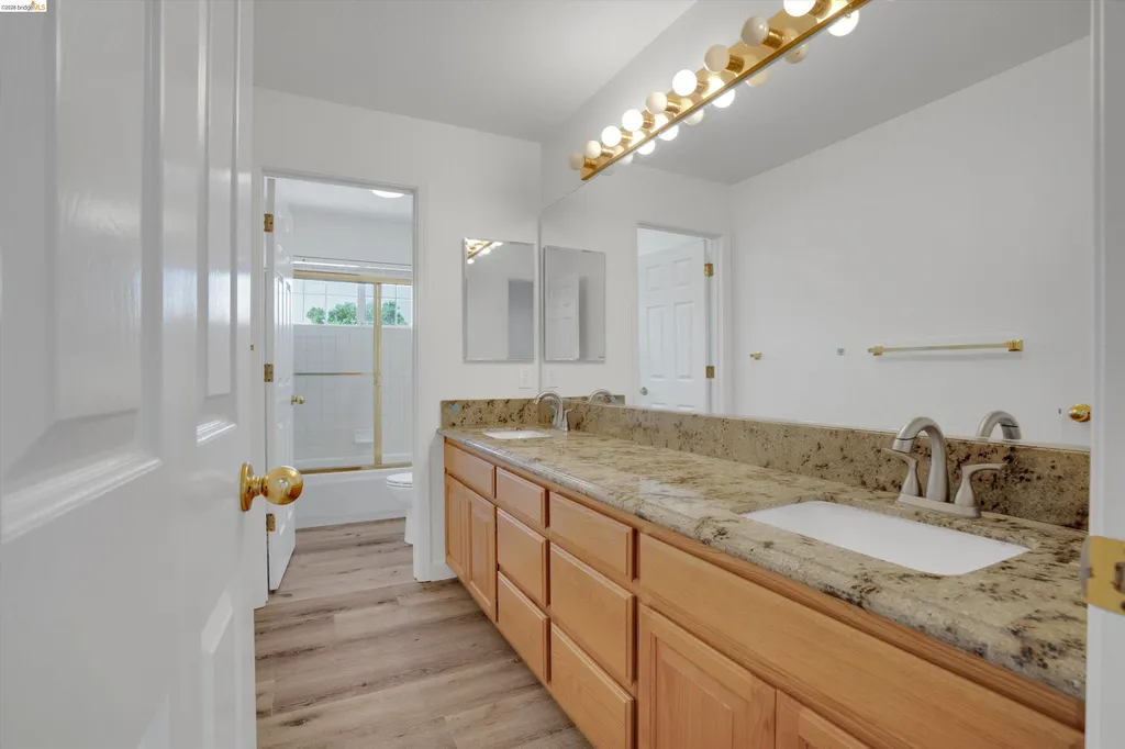 805 Devonshire Loop Brentwood CA 94513