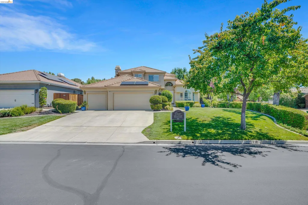 805 Devonshire Loop Brentwood CA 94513