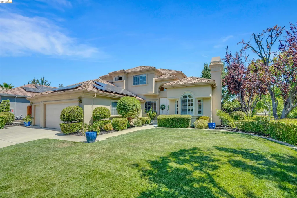 805 Devonshire Loop Brentwood CA 94513