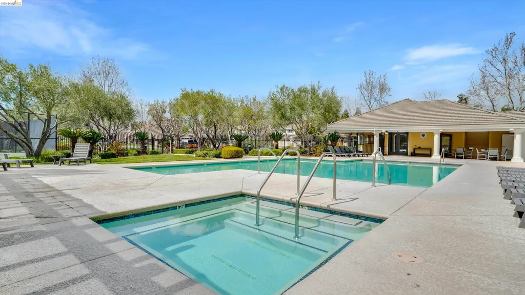 805 Devonshire Loop Brentwood CA 94513