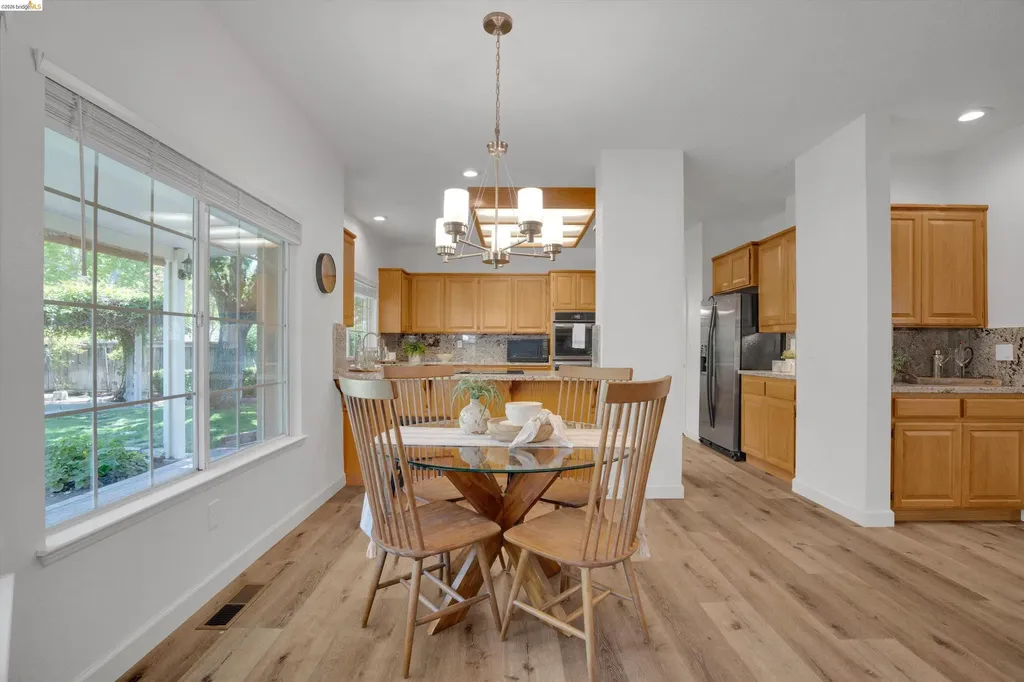 805 Devonshire Loop Brentwood CA 94513