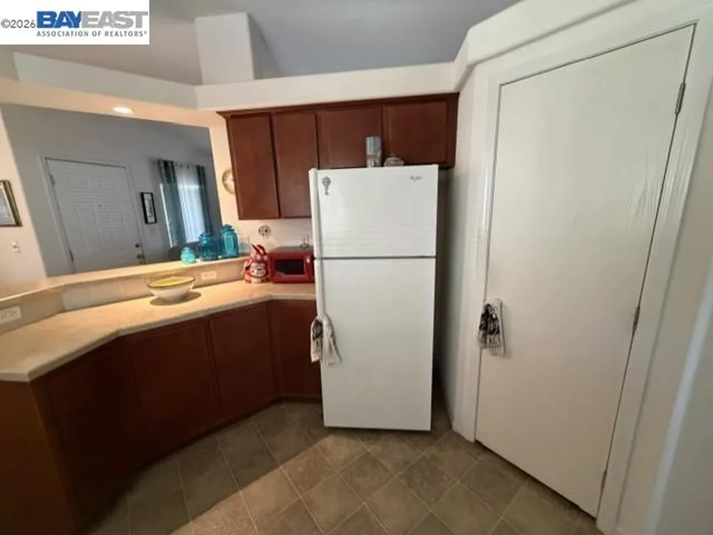 29231 Whalebone Way Hayward CA 94544