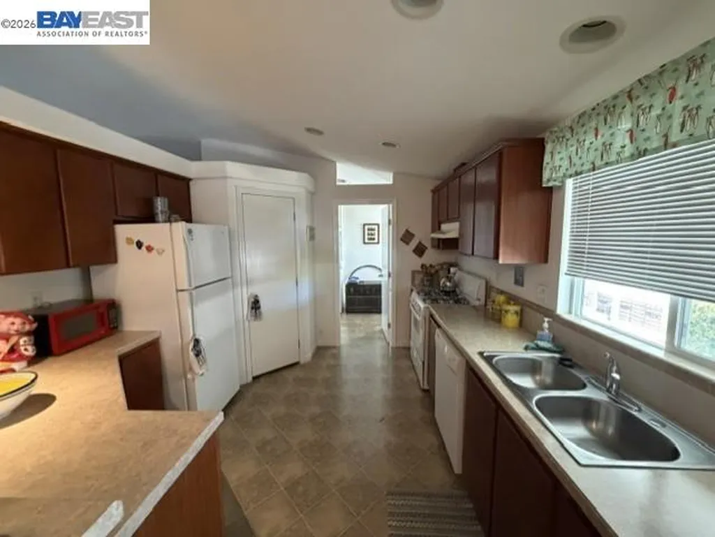 29231 Whalebone Way Hayward CA 94544