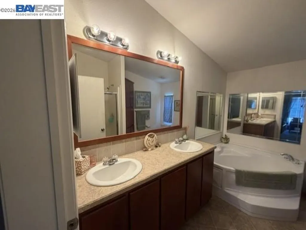 29231 Whalebone Way Hayward CA 94544