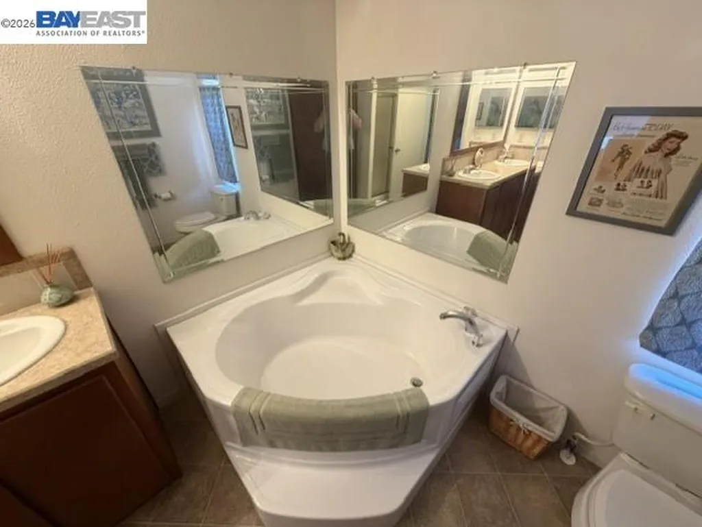 29231 Whalebone Way Hayward CA 94544