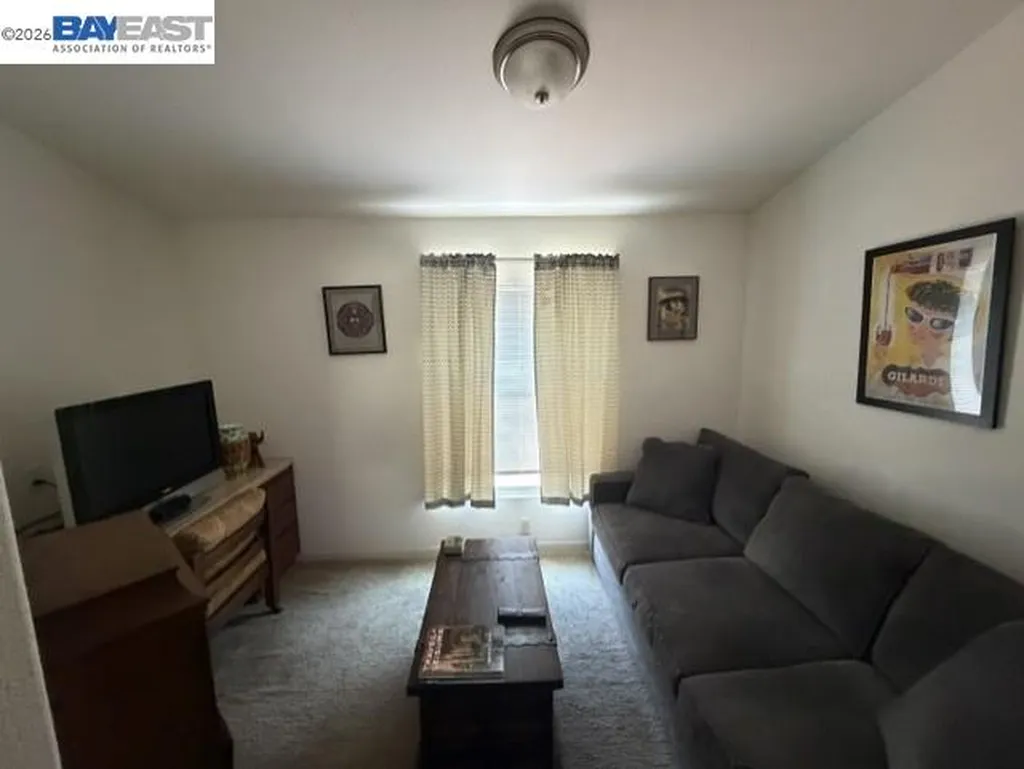 29231 Whalebone Way Hayward CA 94544