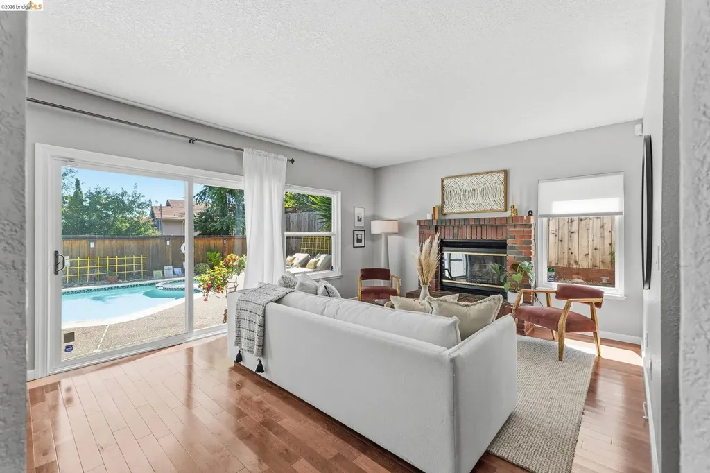 2137 Pheasant Drive Hercules CA 94547
